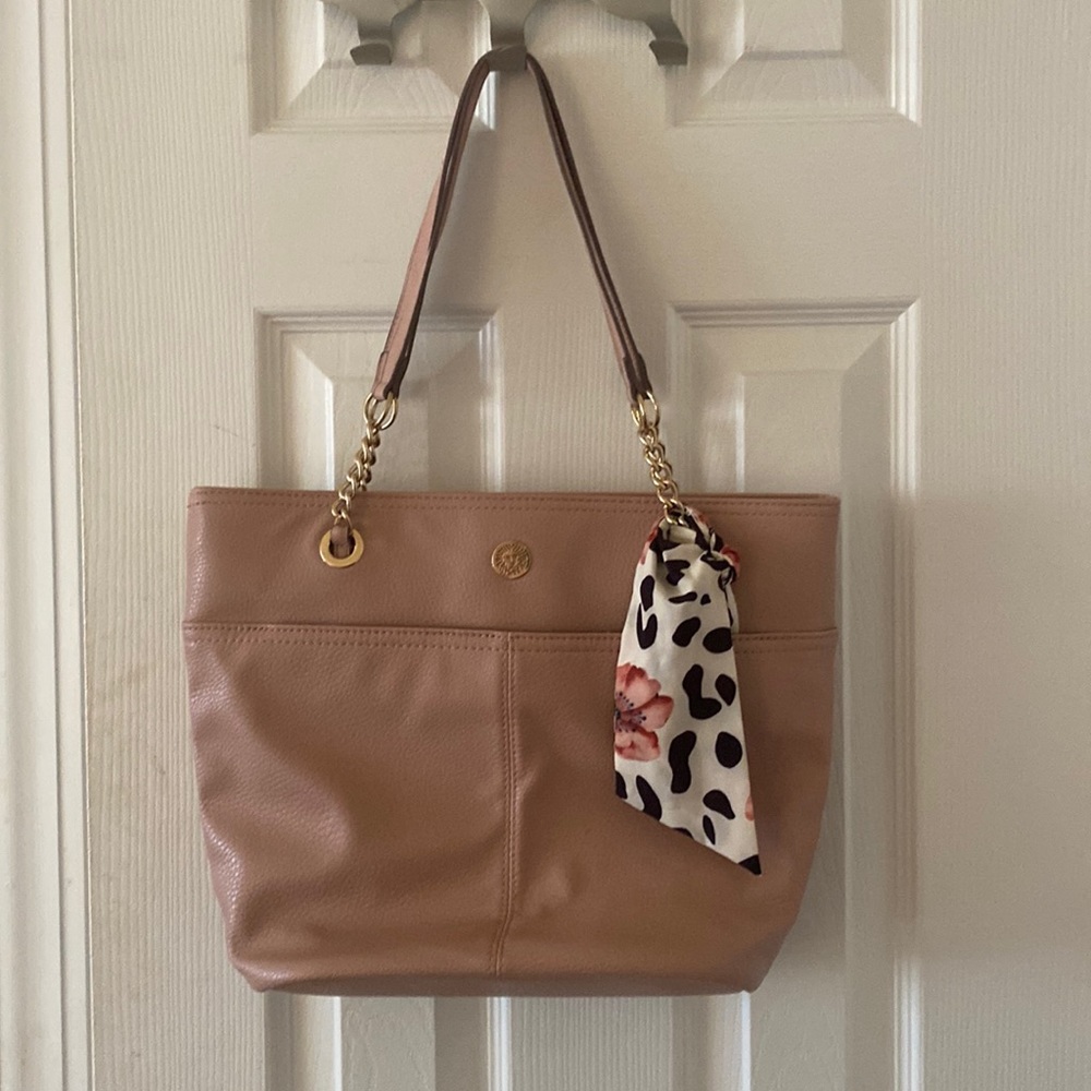 ANNE KLEIN — pink shoulder bag